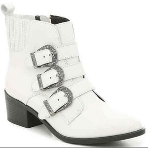 Steve Madden Funky Western Boots